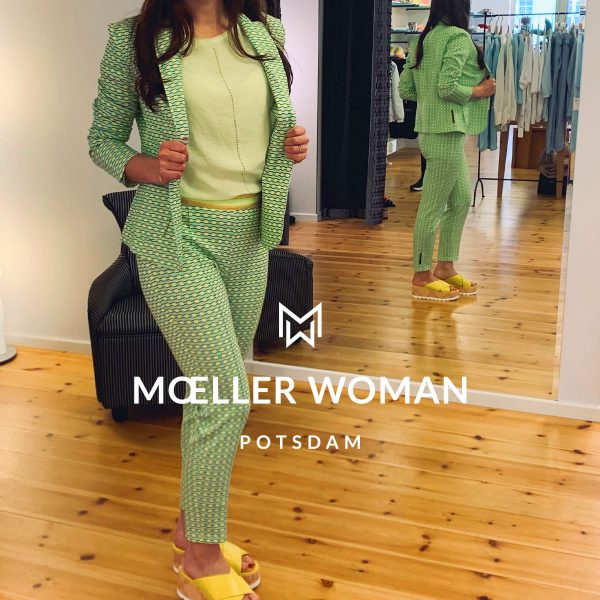 Schaufenster #07 - Blazer, Hose, Bluse, Bauchtasche/Gürtel, Sneaker und Wedges, Marc Cain, Frühling & Sommer 2020